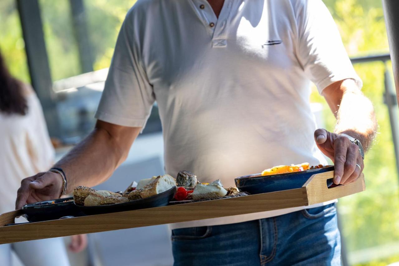 Faugeres  Domaine De Chalveches Hotel Spa 4* מראה חיצוני תמונה