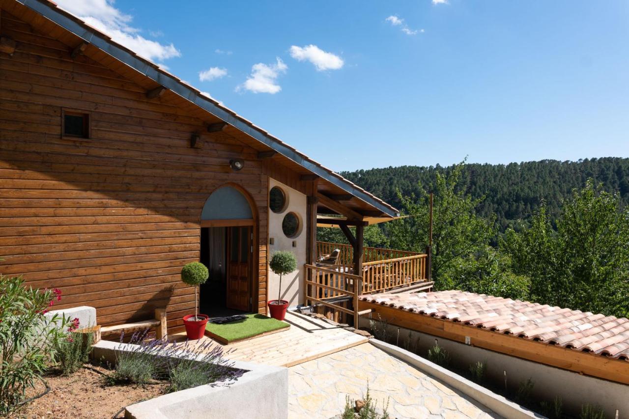 Faugeres  Domaine De Chalveches Hotel Spa 4* מראה חיצוני תמונה