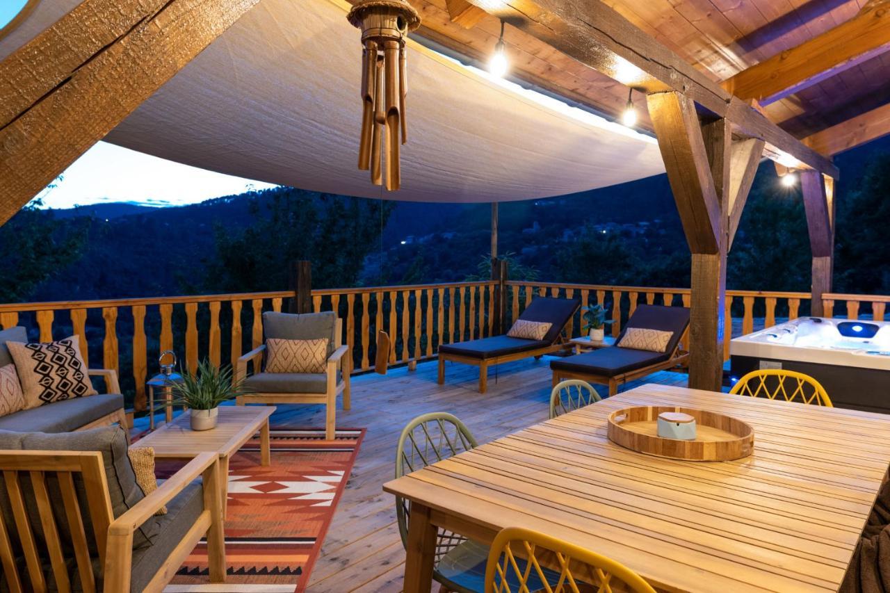 Faugeres  Domaine De Chalveches Hotel Spa 4* מראה חיצוני תמונה